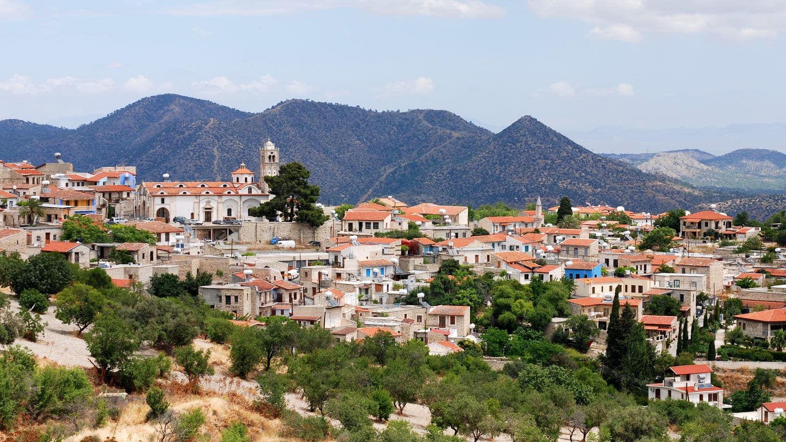 ПМЖ на Кипре для россиян: как получить статус постоянного резидента в 2024 году