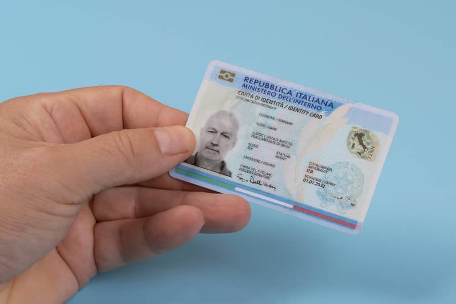 Как получить ВНЖ в Италии