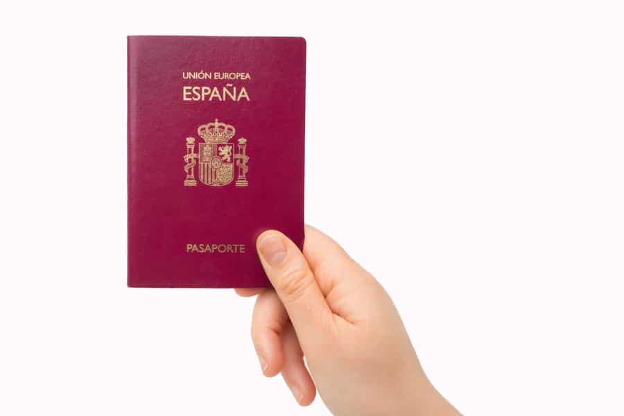 ВНЖ в Испании для цифровых кочевников — путь к гражданству Евросоюза