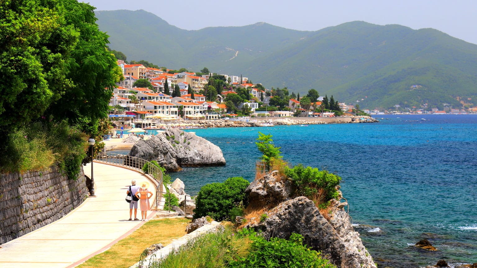 Эмиграция в Черногорию