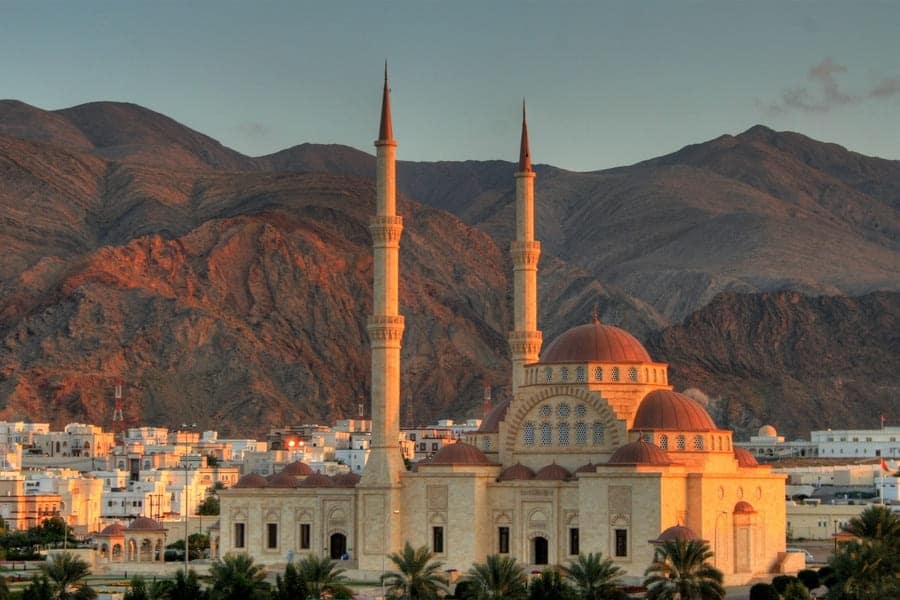 Популярная достопримечательность Азербайджана — мечеть Султана Кабуса